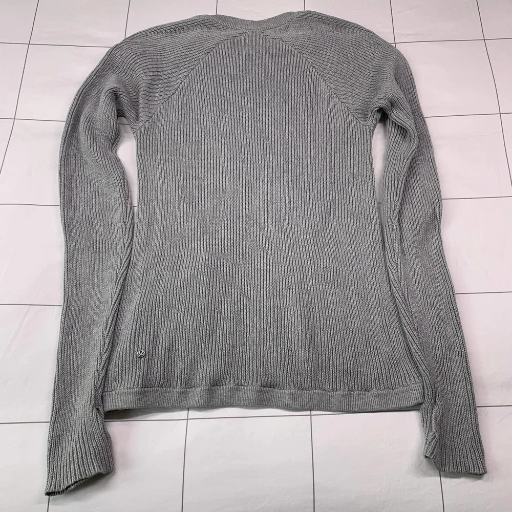 Lululemon the Sweater the Better Heathered Gray Crew Neck Size 4 Yoga Pilates - Picture 4 of 8
